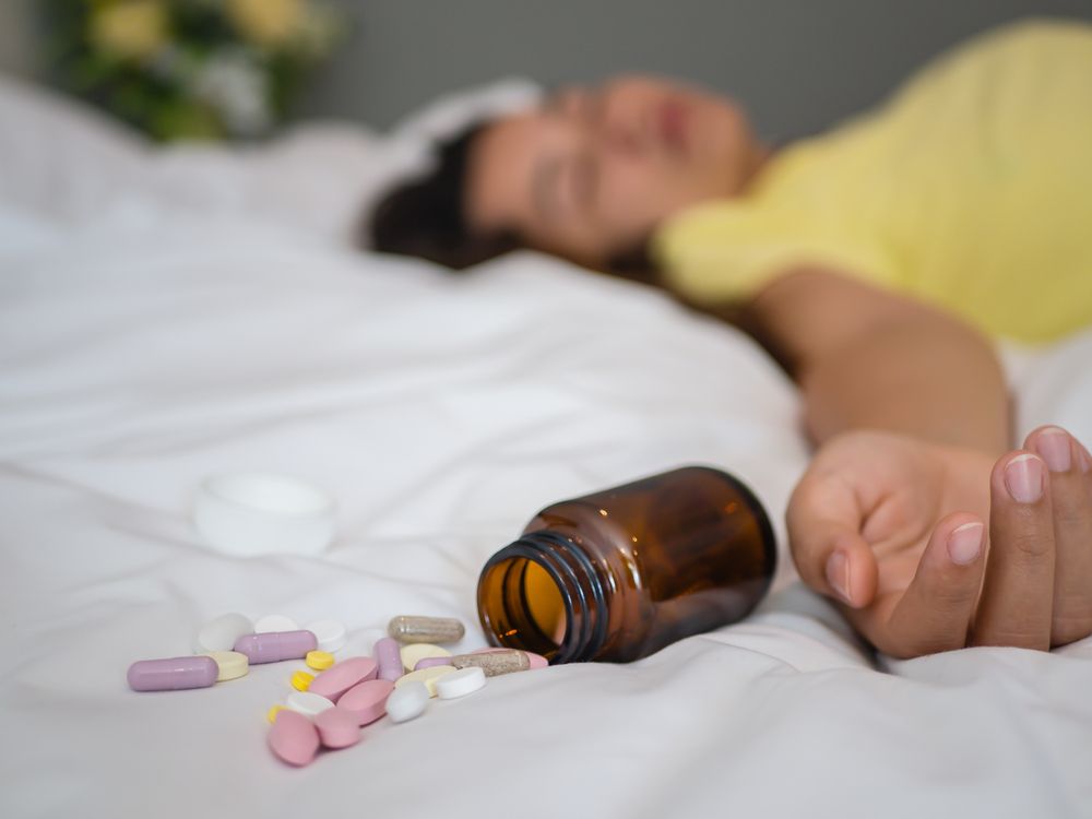 Woman overdosing from counterfeit Xanax pills